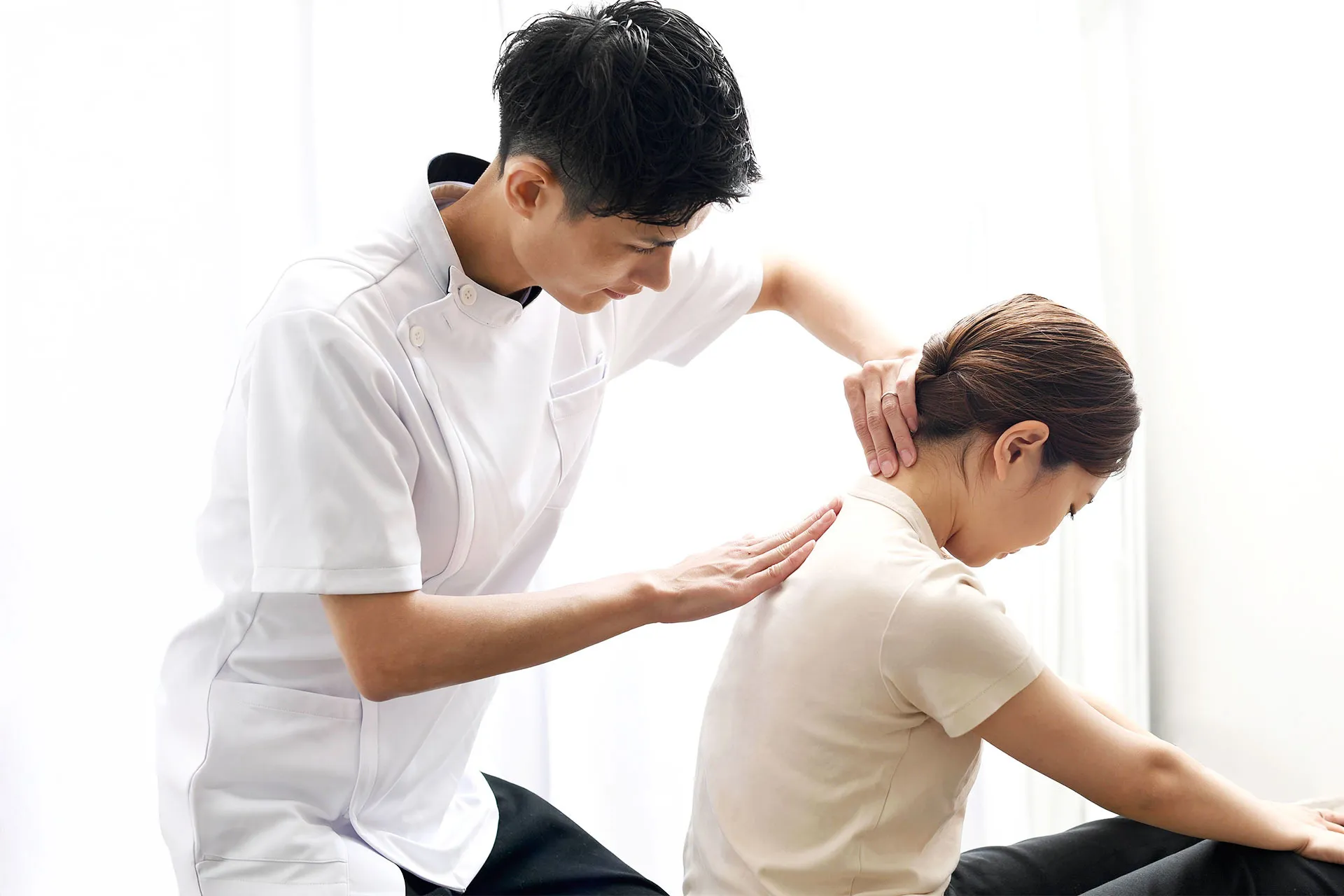 整体で骨盤矯正を受けて健康と美容を両立するための実践ガイド